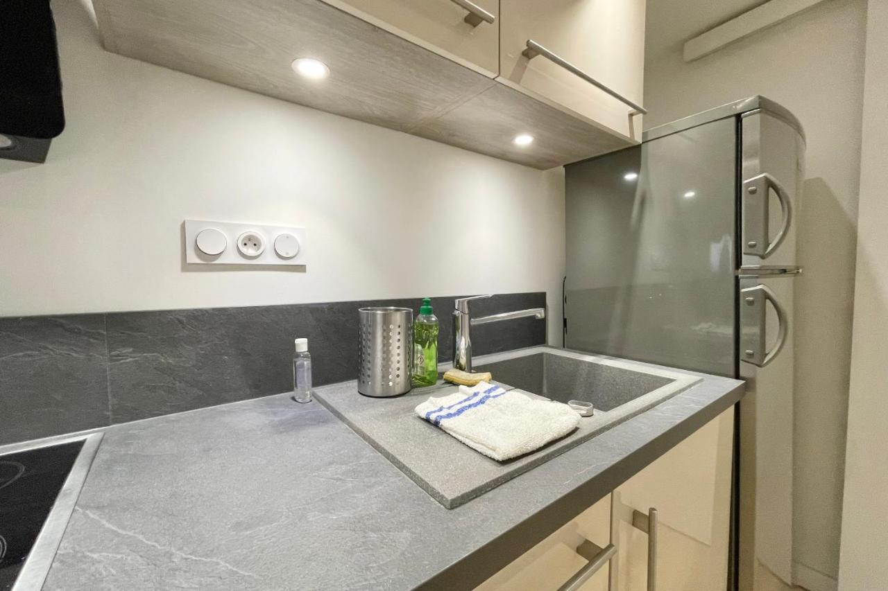 #Cf In White&Gray Center Apartment Grenoble Bagian luar foto