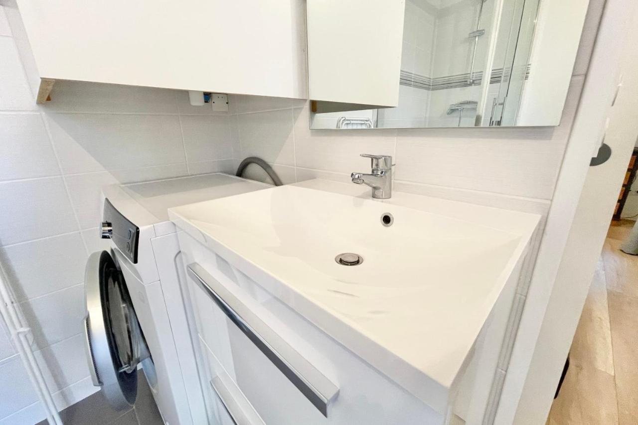 #Cf In White&Gray Center Apartment Grenoble Bagian luar foto